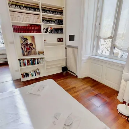Triestevillas Book's House - Historical Building Trieszt